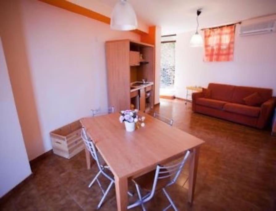 דירות Casa Arancio Chianalea שילה מראה חיצוני תמונה